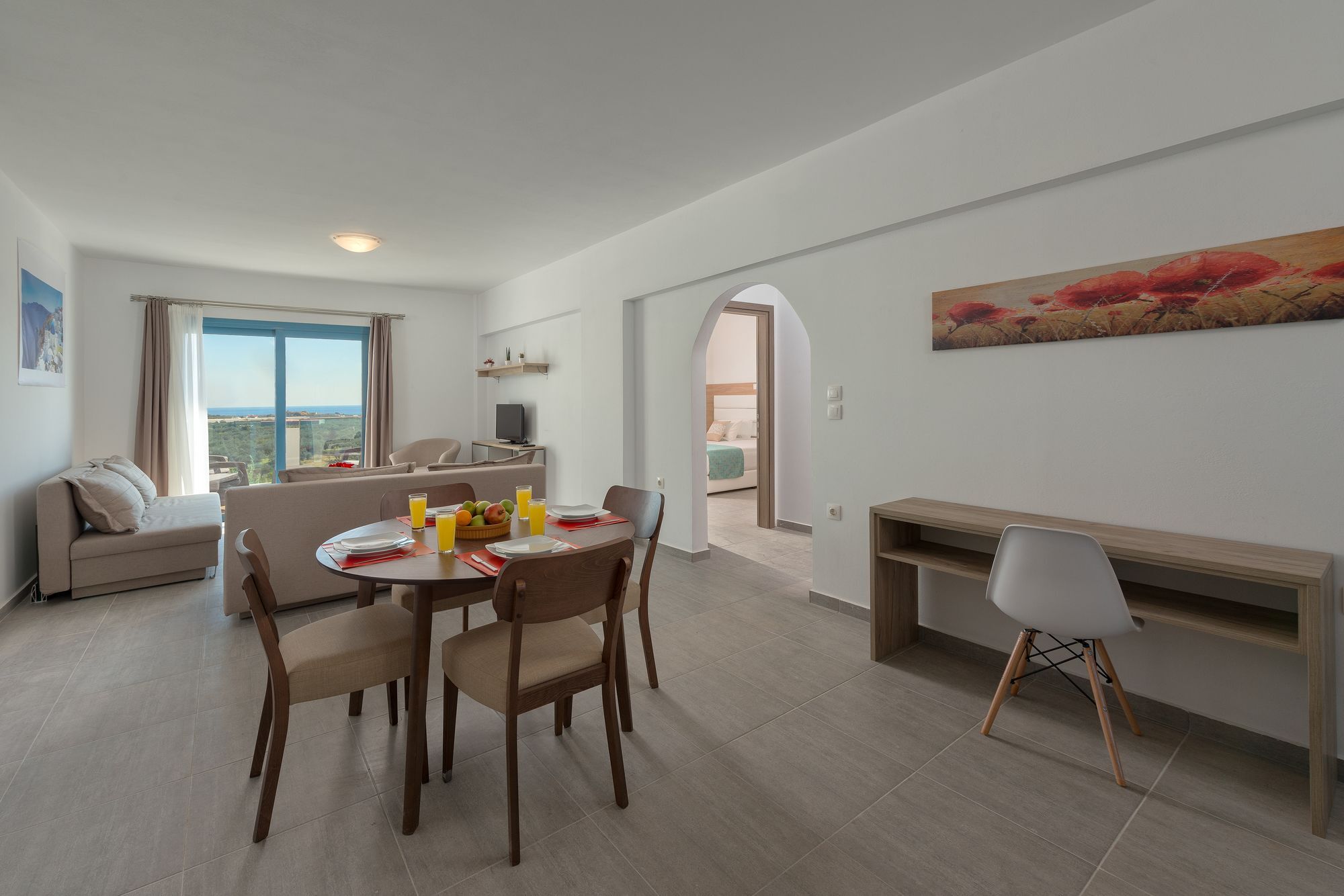 Sun Apartment *